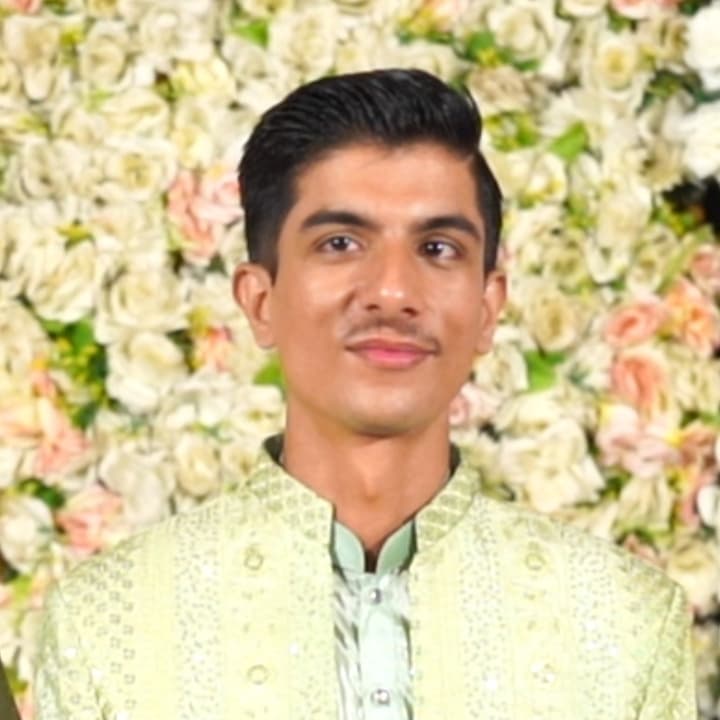 Waqar Sani - Groom