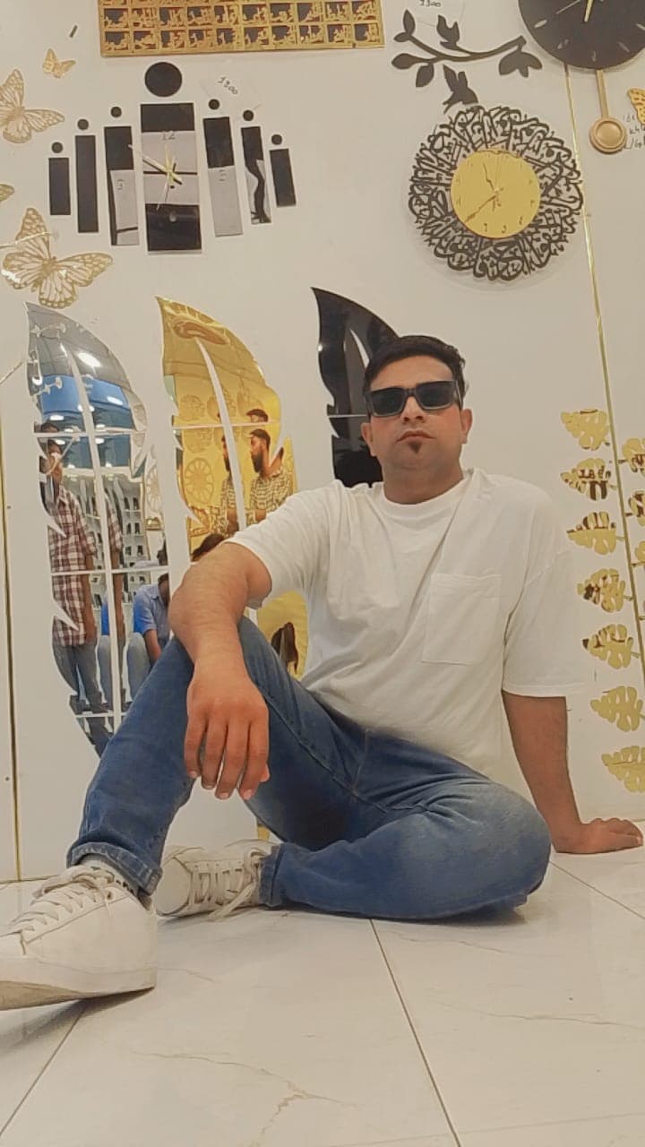 Shan France France - Groom