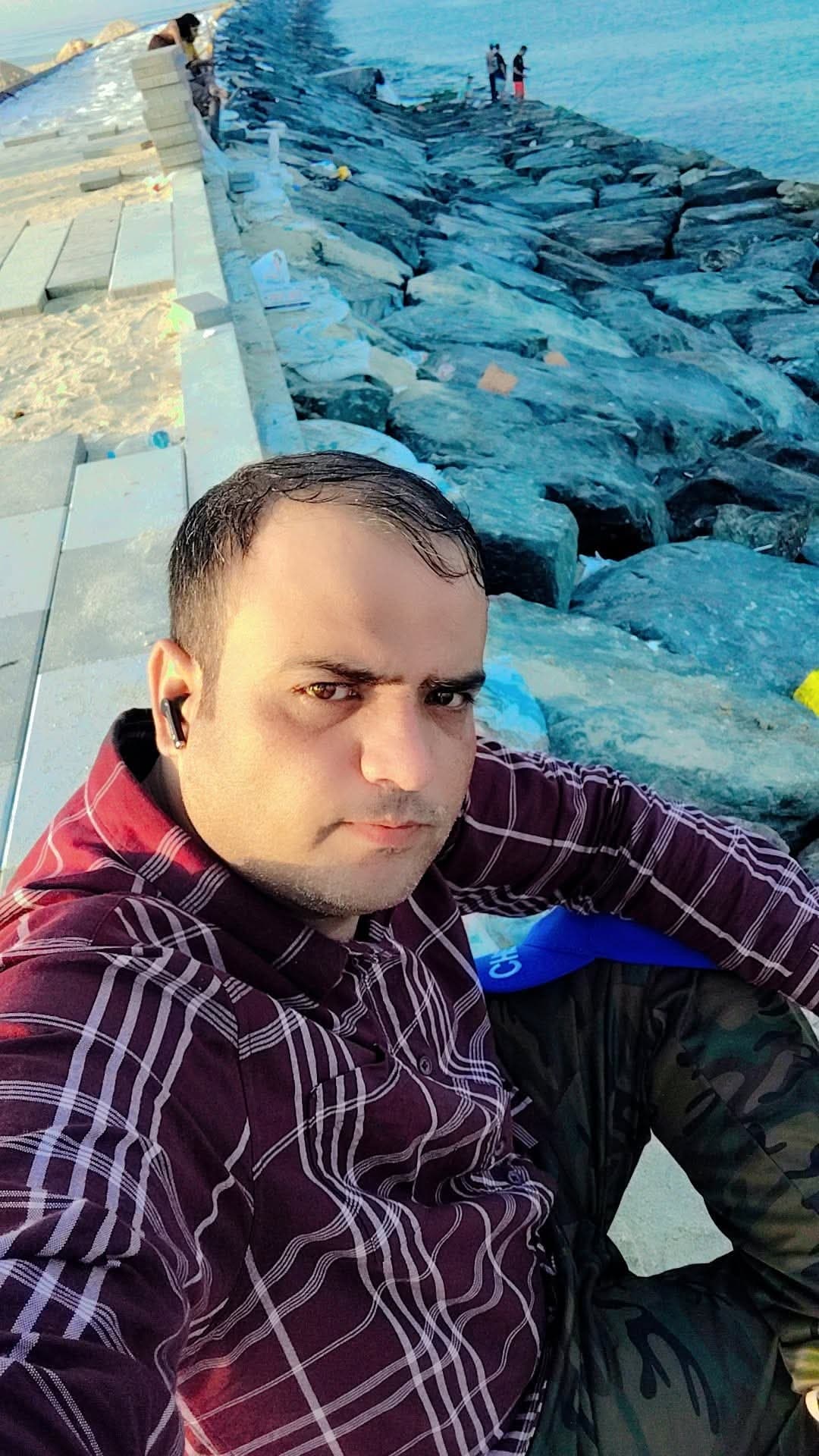 Nasrullah1 5faceoutlook - Groom