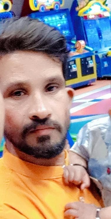 Ashfaq Qasim - Groom