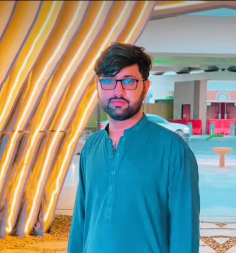 Moeen Mehmood Tariq Mehmood - Groom
